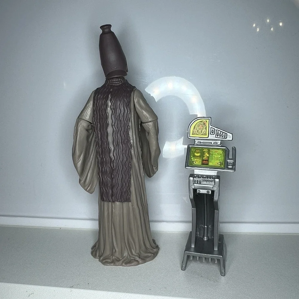 Hasbro lushros dofine